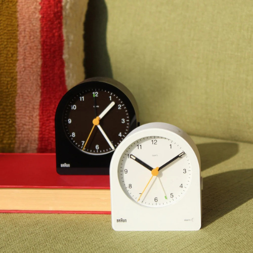 Braun BC22B Analogue Alarm Clock Black White Life03