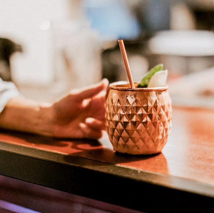 Clinq Copper Drinking Straws Life01