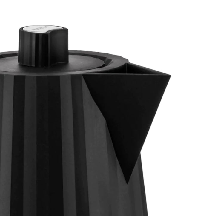 Alessi Plissè Electric Kettle in Black Main2