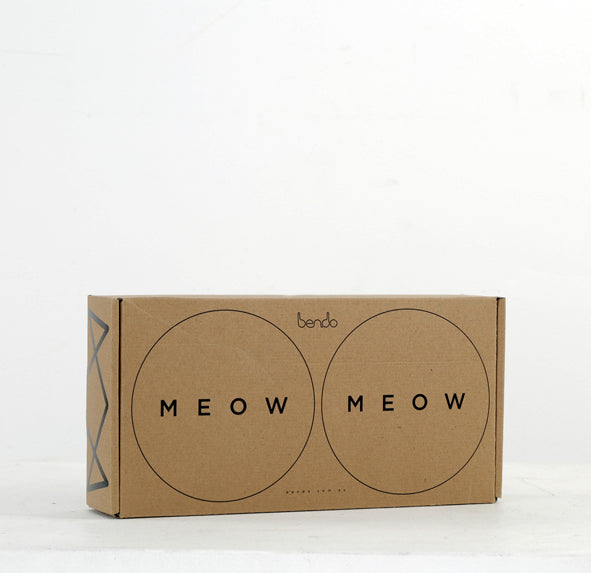 BENDO MEOW MEOW PET CAT BOWL COPPER ON BLACK MAIN02