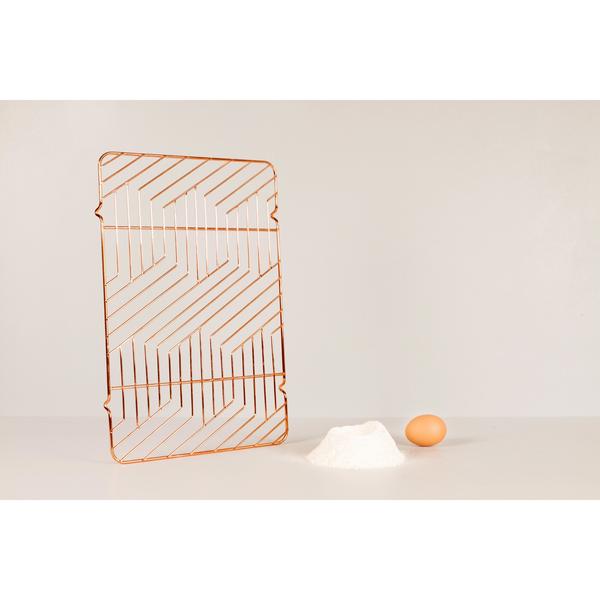 BENDO Cool Cake Rack  in Copper in Use