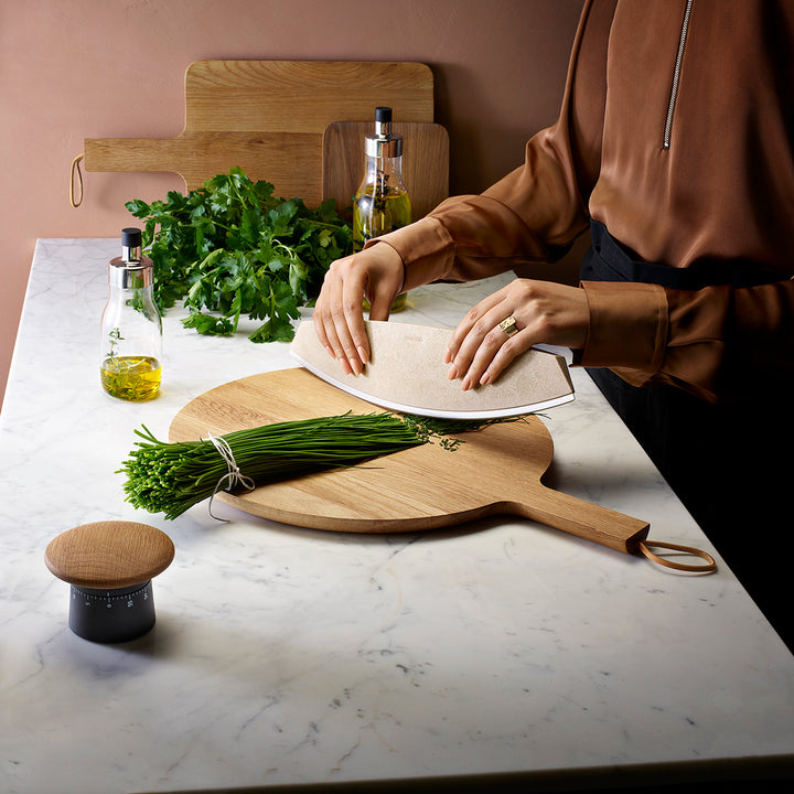 Eva Solo Green Tool Pizza Herb Knife Life02