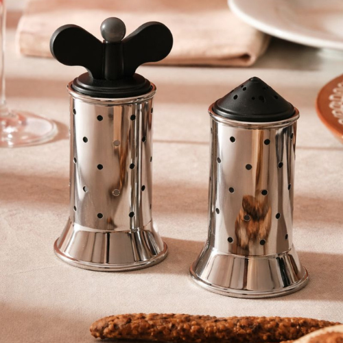 Alessi Salt Castor Black Life01