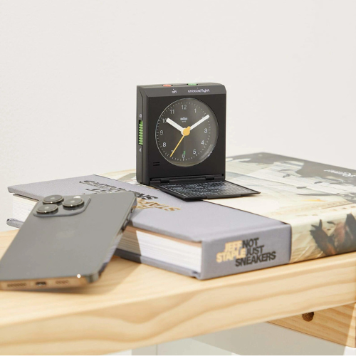 Braun Travel Analogue Alarm Clock Foldable Lid in Black 8cm BC05B Life0101