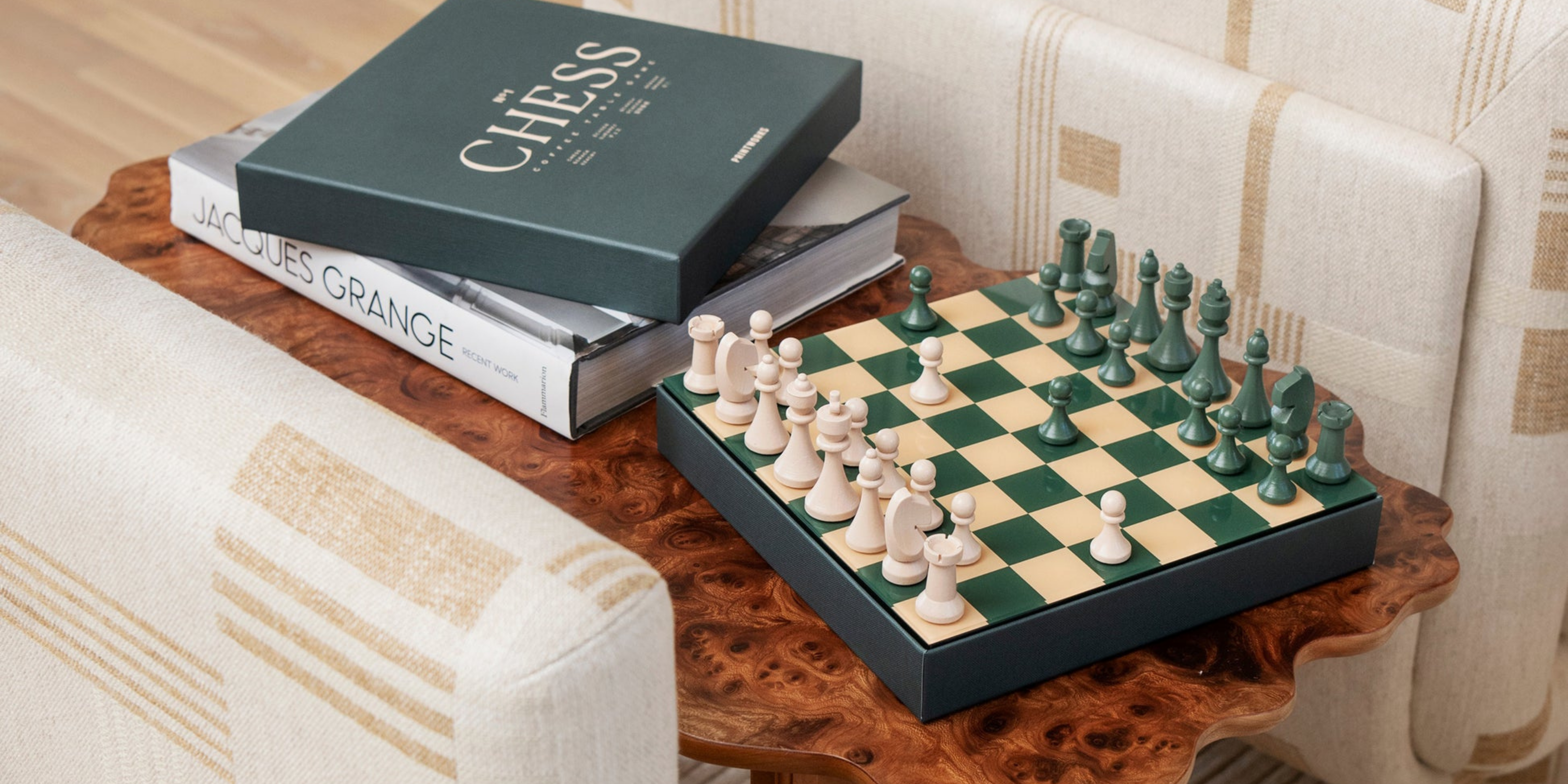 Printworks Classic Chess Set Hero099