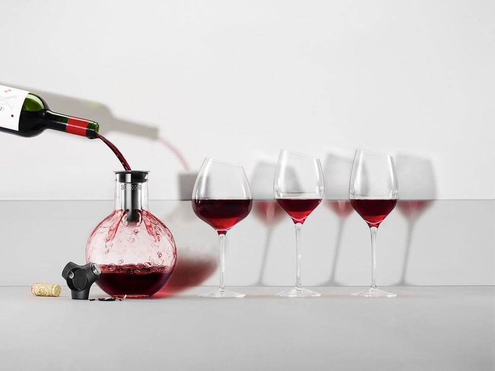 Eva Solo Decanter Carafe Wine Aerator Pouring Red Wine 