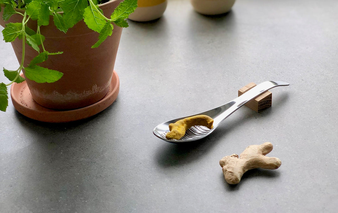RIVSALT Spoon Grater Ginger and Turmeric Lifestyle