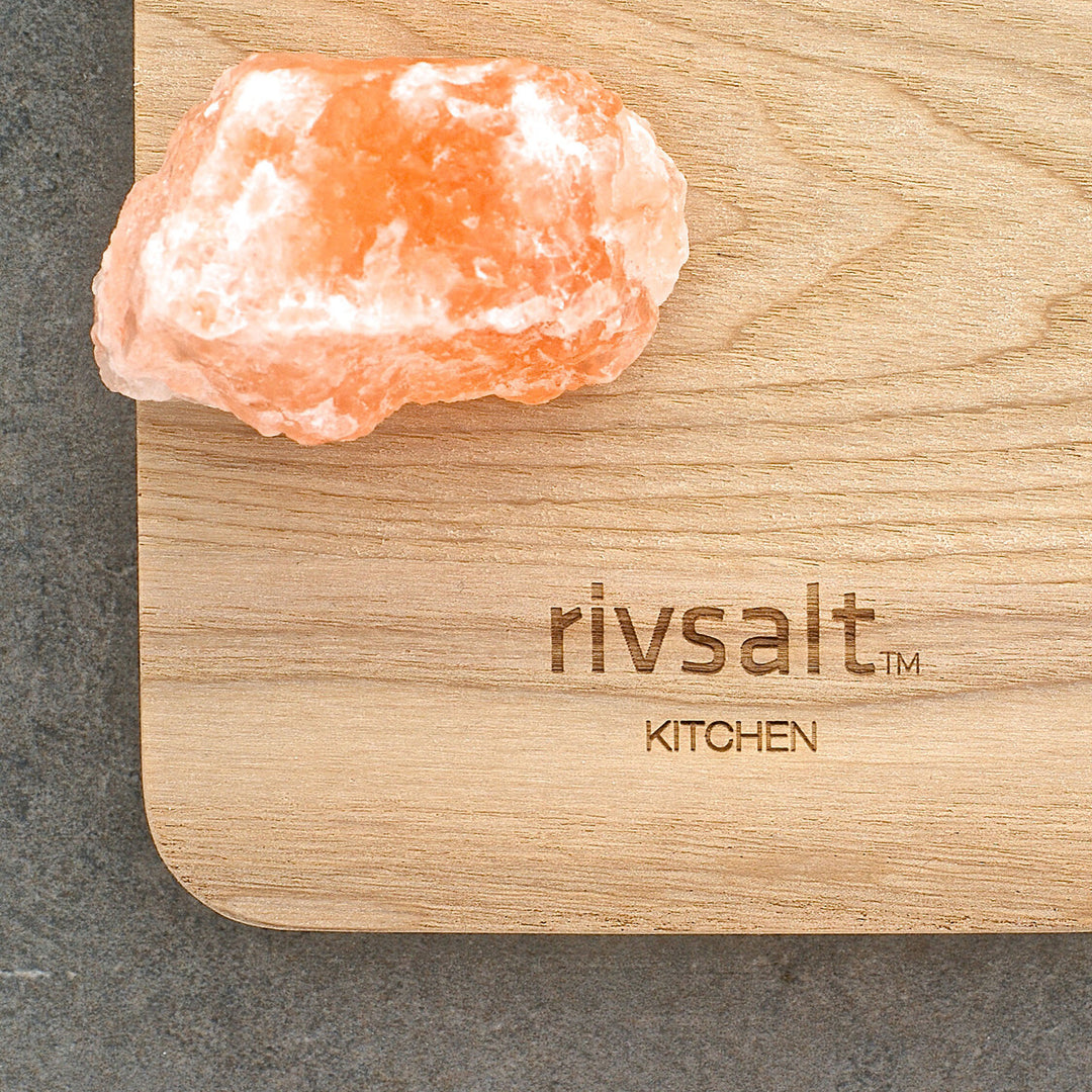 RIVSALT kitchen grater with himalayan salts lifestyle